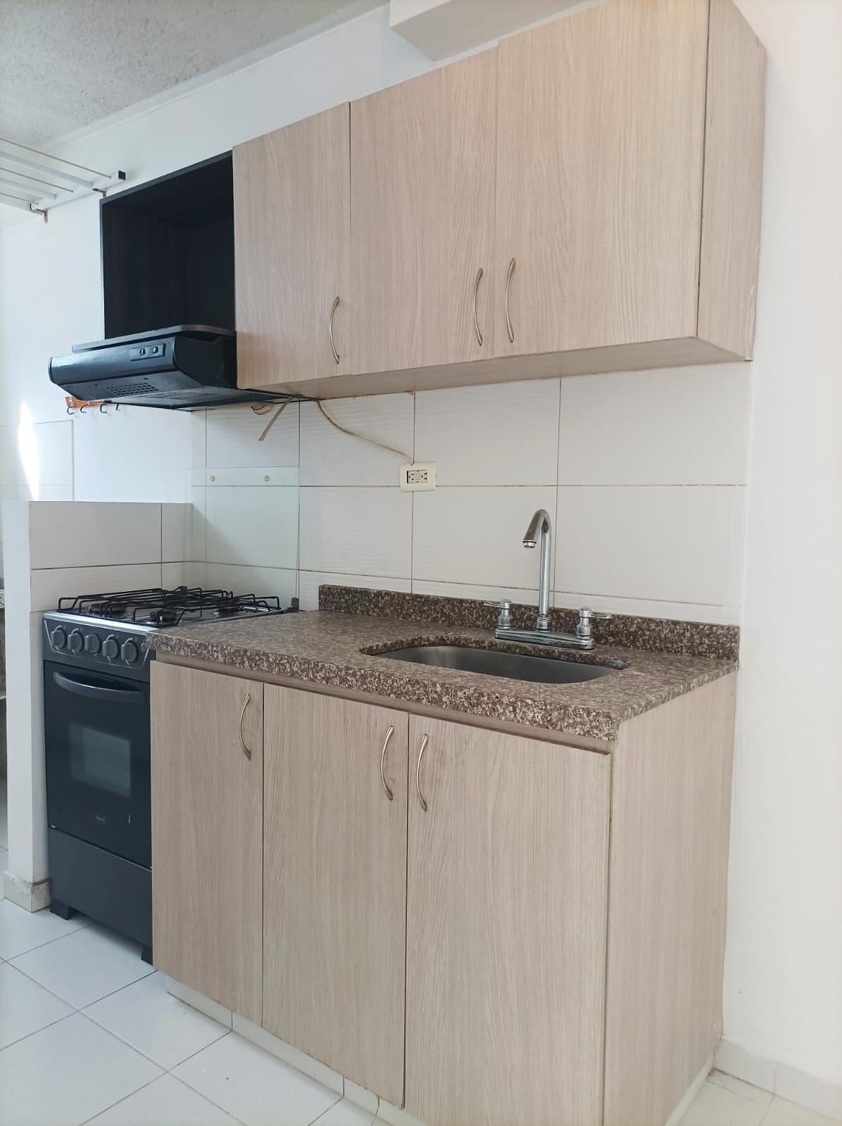 Apartamento en venta en El Consuelo Girón 59 m² económico y bien ubicado · fotografía 1