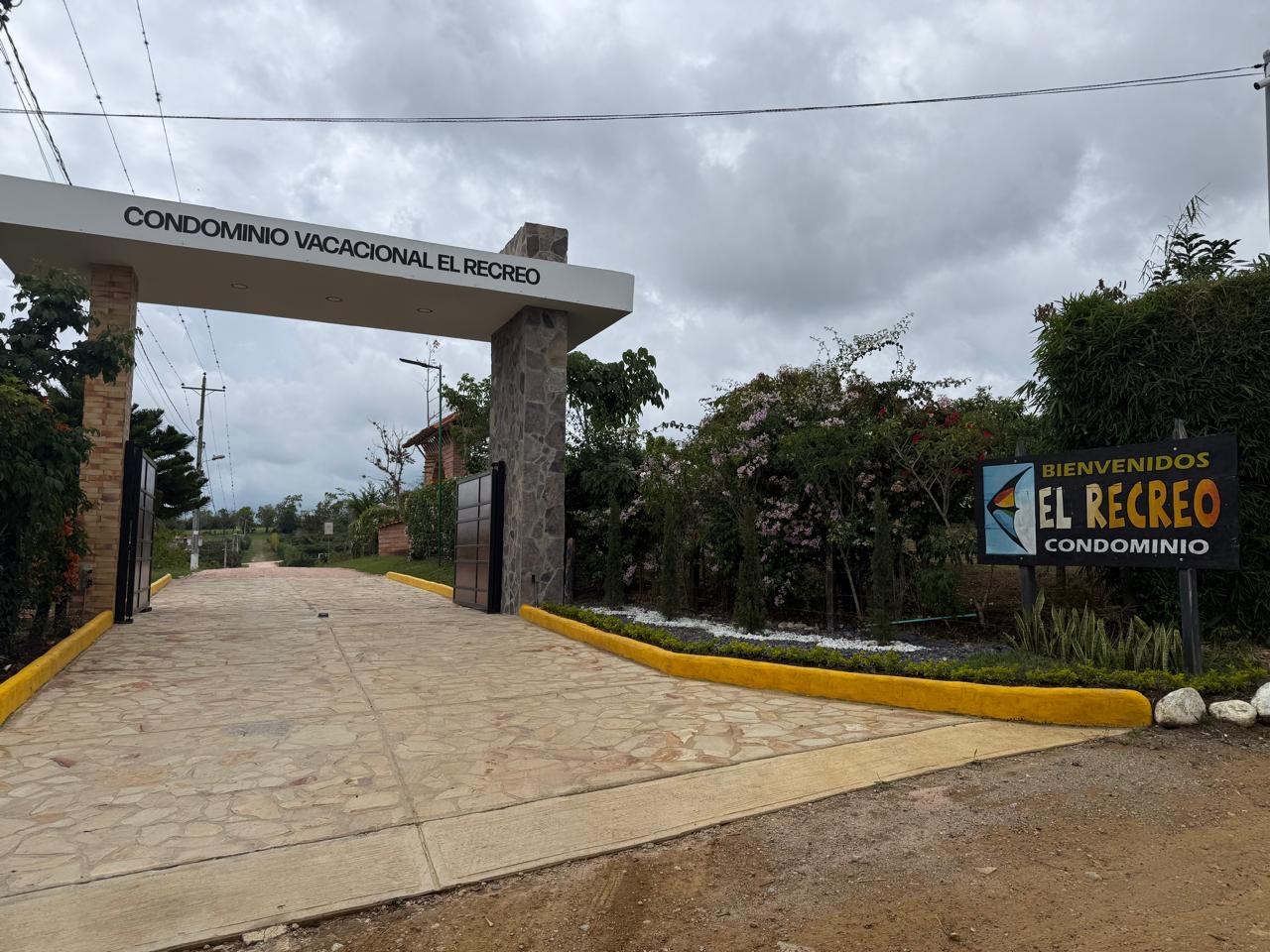 SE VENDE PARCELA EN LA MESA DE LOS SANTOS · fotografía 1