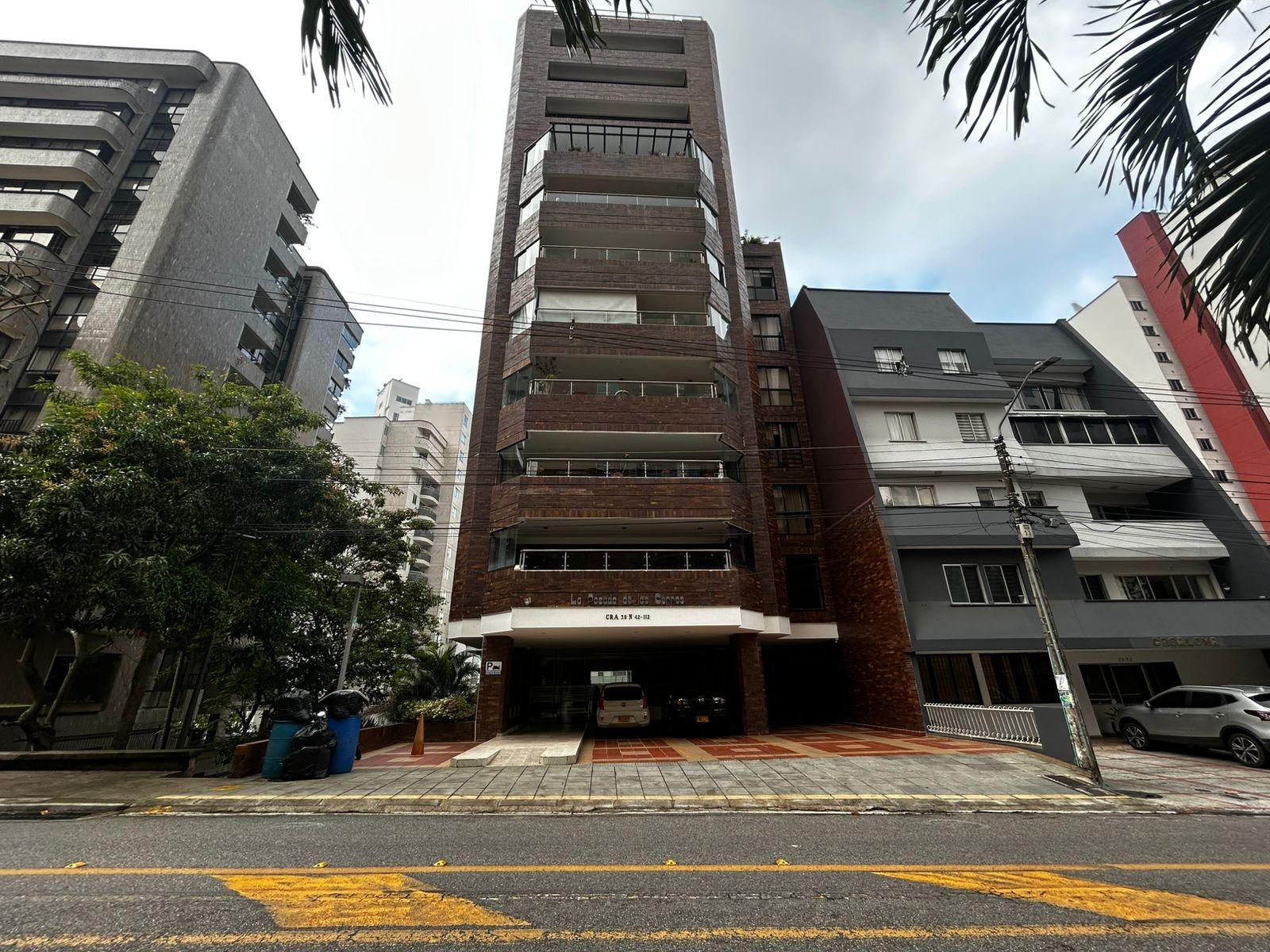 Amplio, central, rentando · fotografía 1