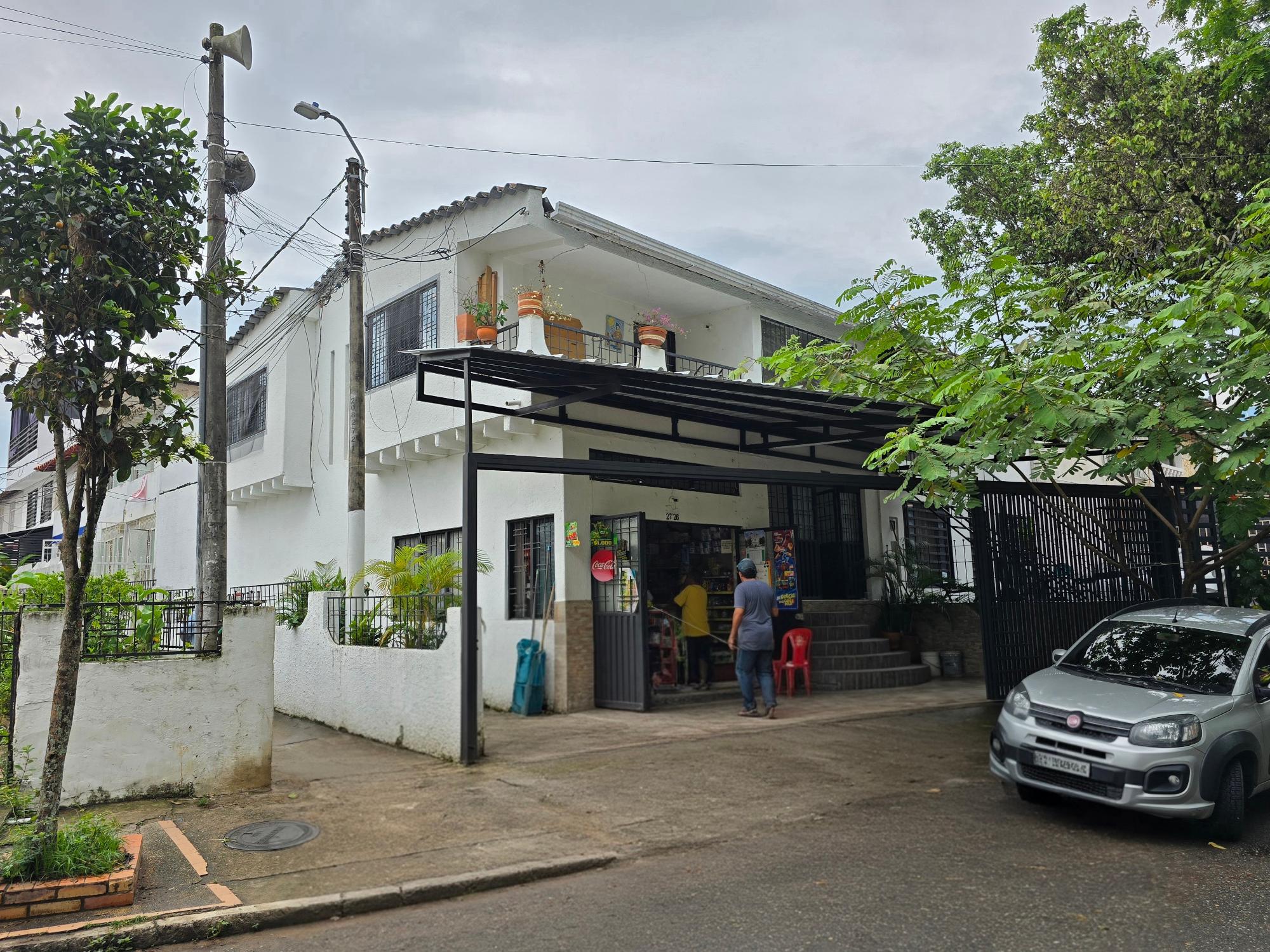 Hermosa casa amplia con piso renovado, espacios que enamoran y confort para disfrutar · fotografía 1