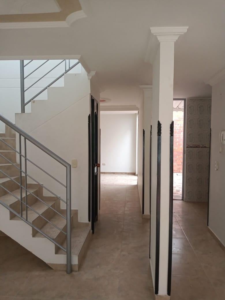 CASA EN CONJUNTO CON ZONAS VERDES · fotografía 1
