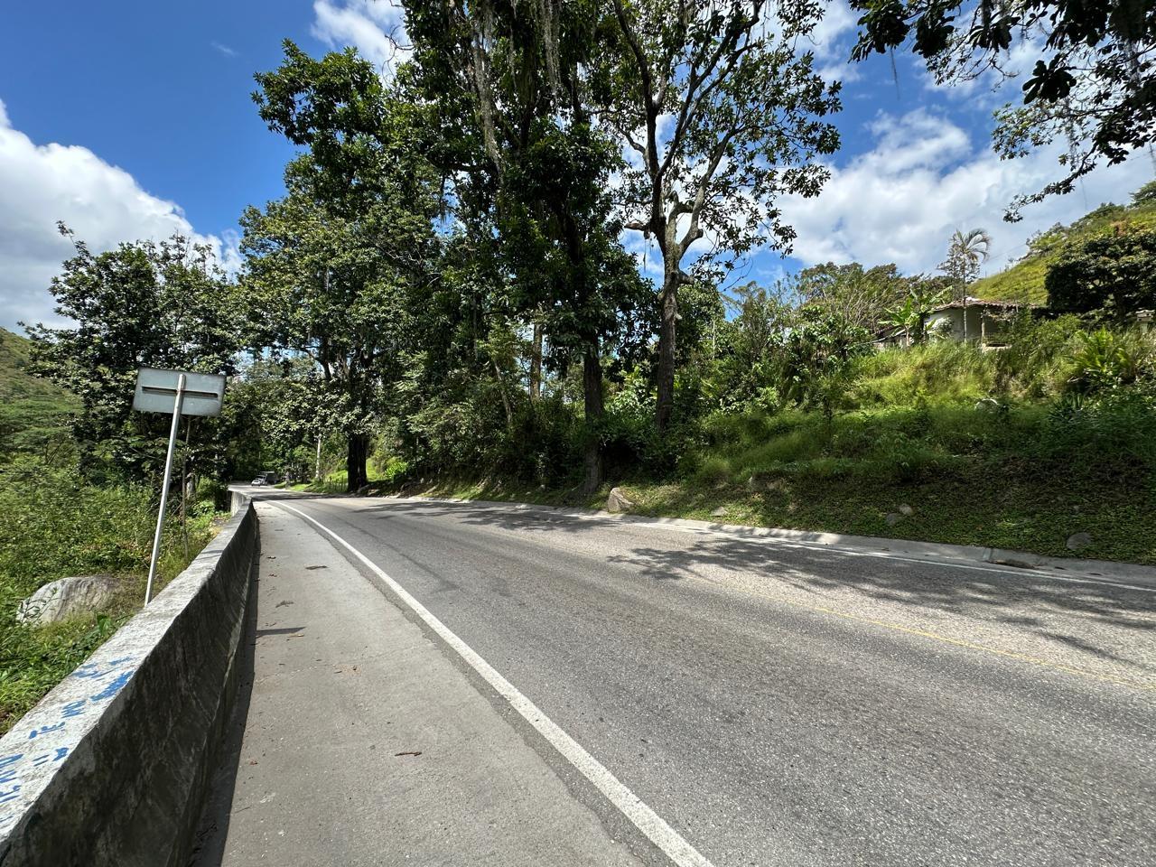 Excelente lote en venta en verada los curos. · fotografía 1