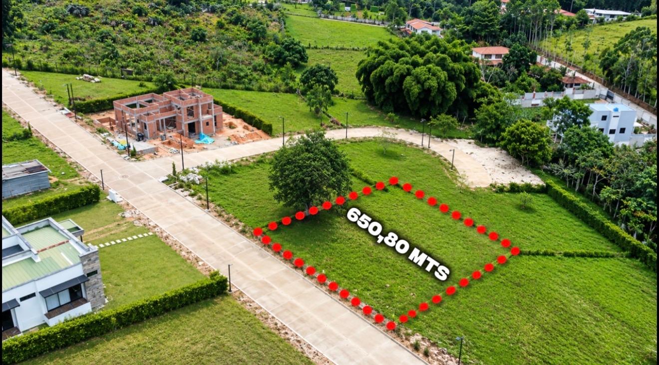 LOTE DE 650 MTS 2 A TAN SOLO 10 MINUTOS DEL TIGER · fotografía 1