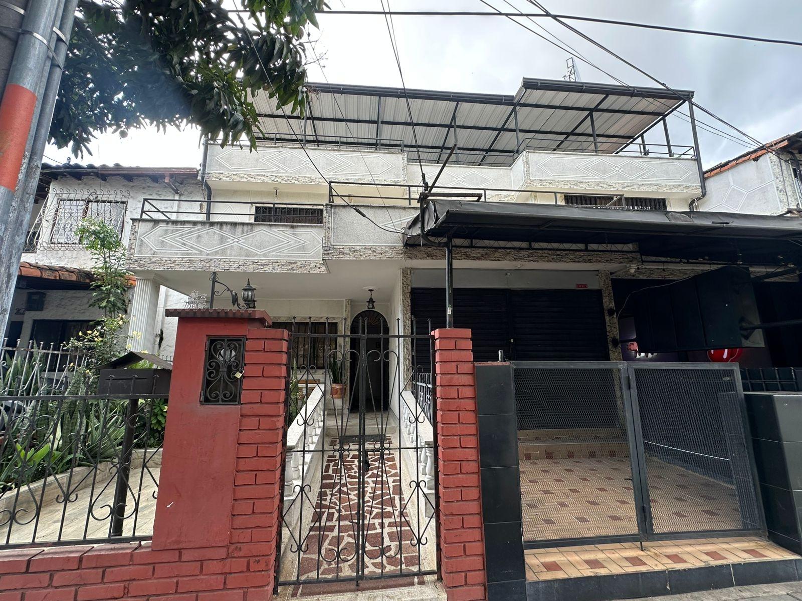 Se vende Casa Muy Potencial en Provenza · fotografía 1